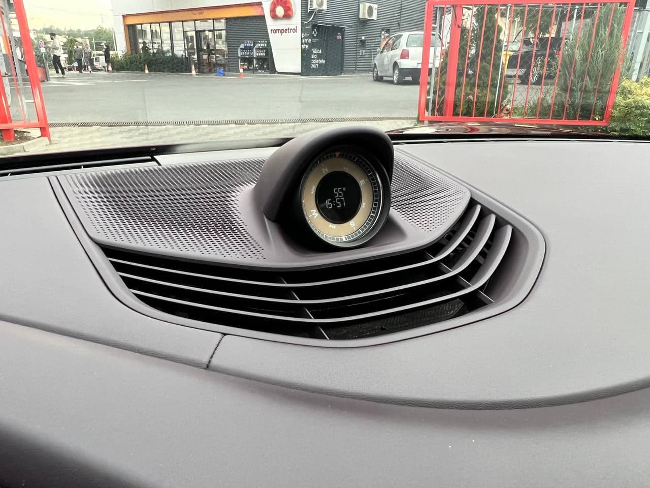 Porsche Taycan 4S 2021 — Миниатюра 12