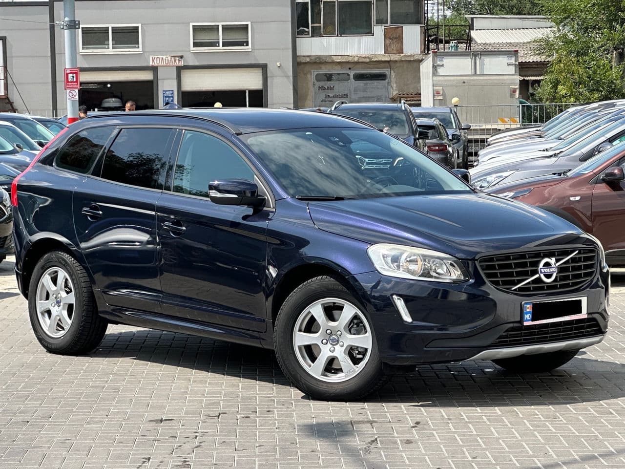 Volvo XC 60 2016 — Миниатюра 3
