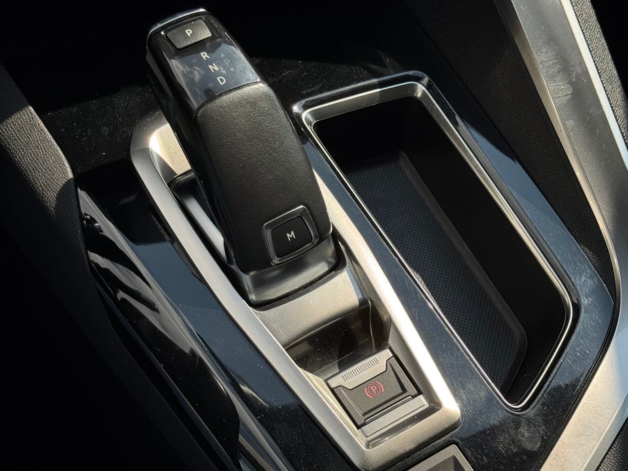 Peugeot 3008 2019 — Миниатюра 13