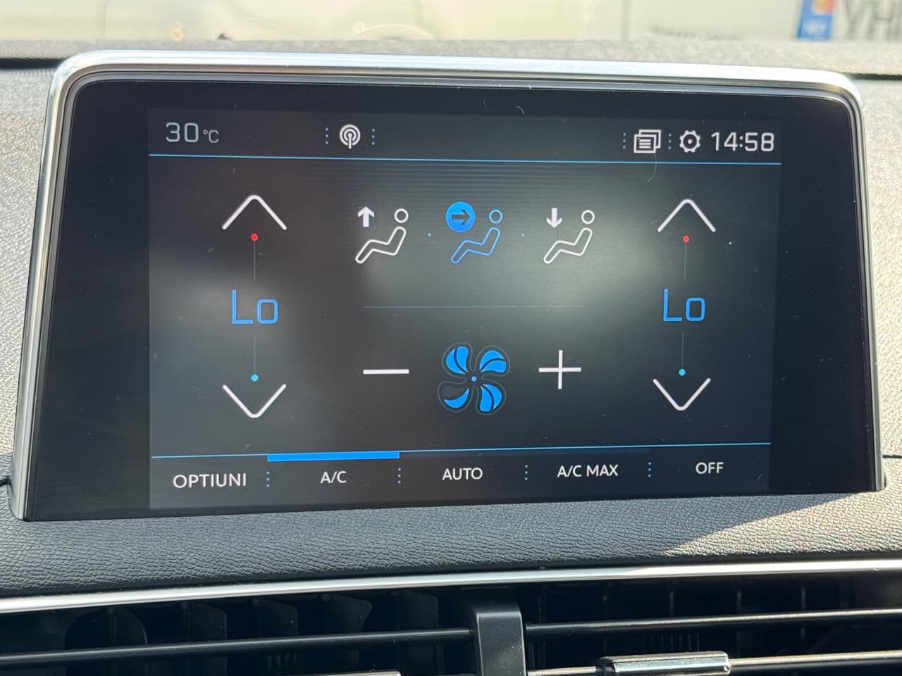Peugeot 3008 2019 — Миниатюра 10
