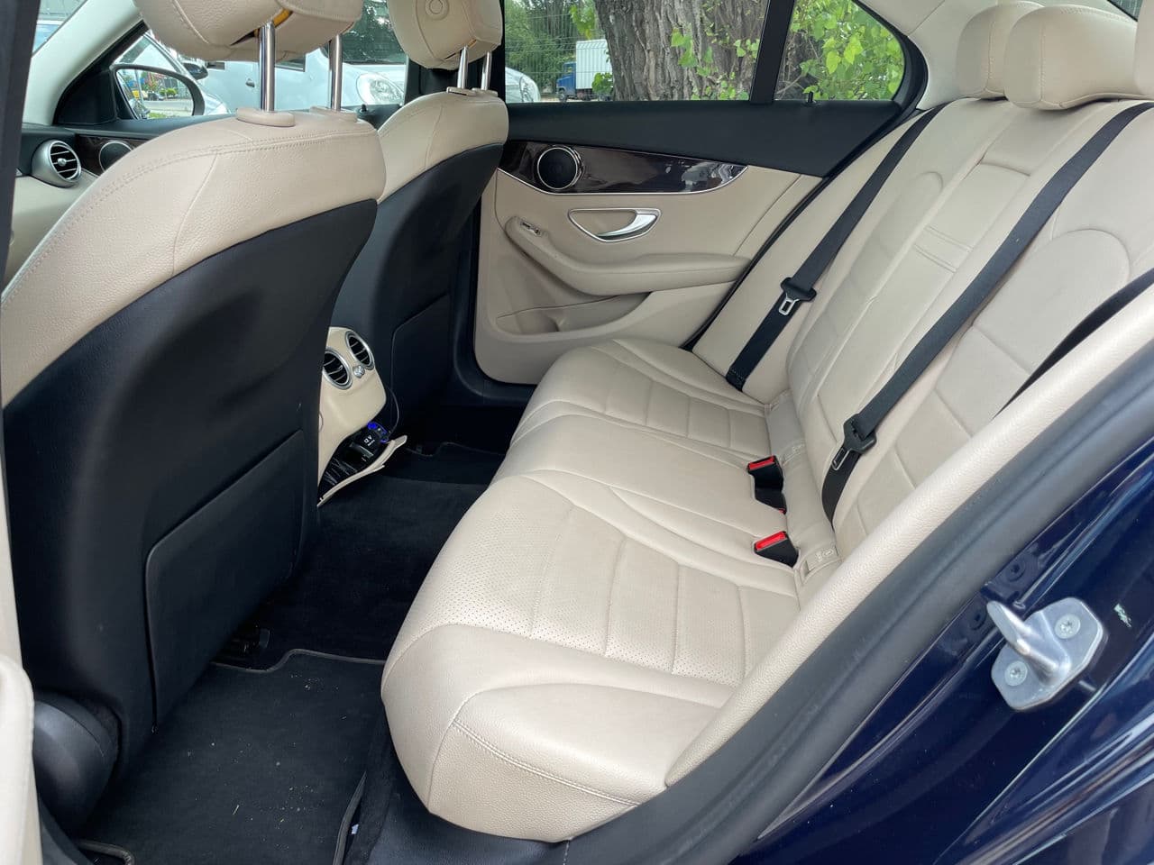 Mercedes C 300 2017 — Миниатюра 18