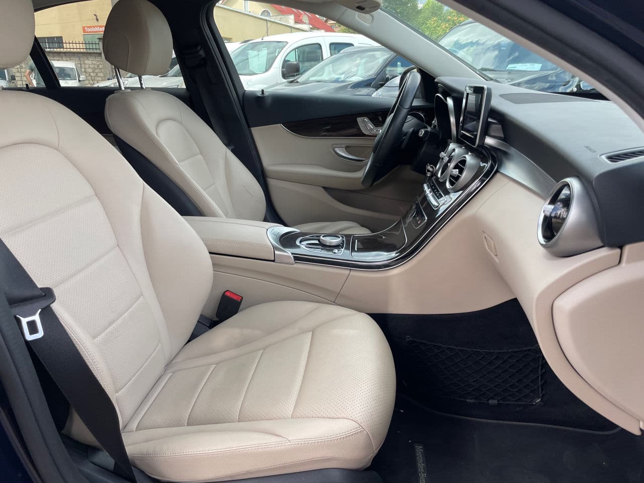 Mercedes C 300 2017 — Миниатюра 15