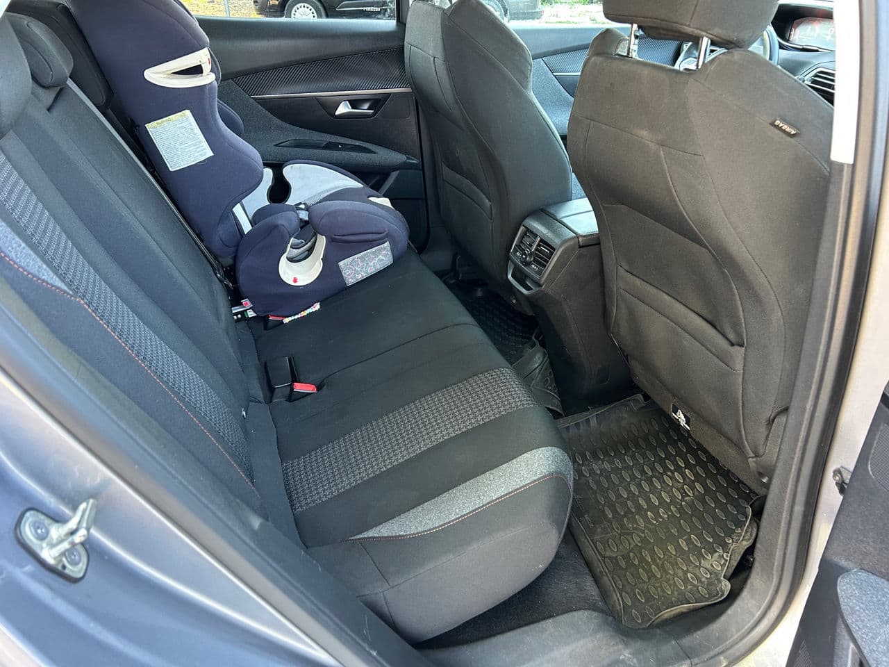 Peugeot 3008 2019 — Миниатюра 16
