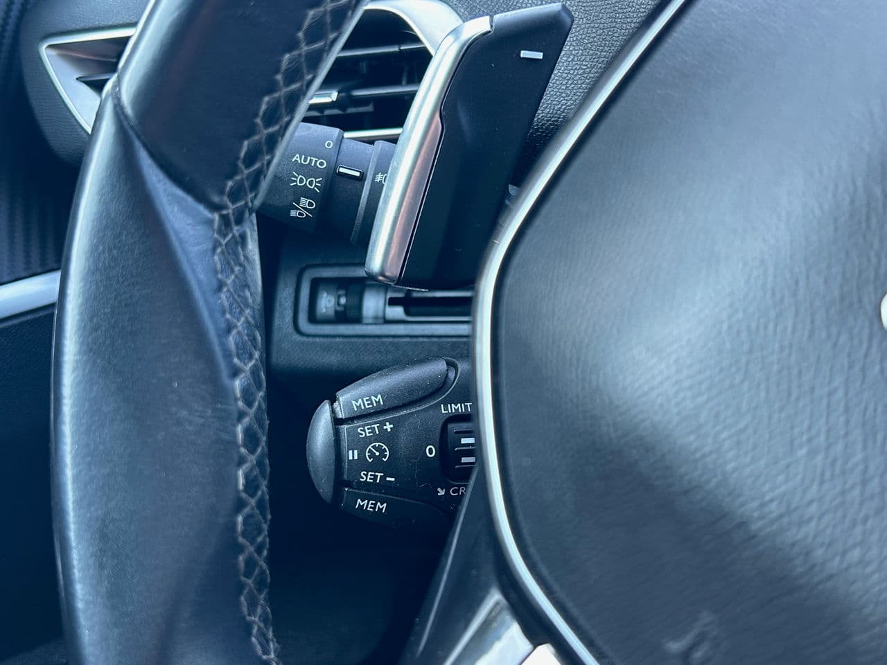 Peugeot 3008 2019 — Миниатюра 8