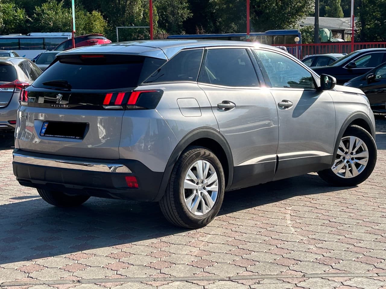 Peugeot 3008 2019 — Миниатюра 3