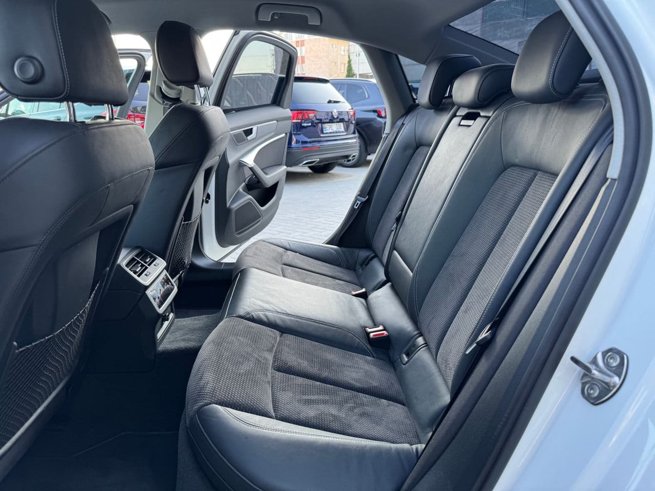 Audi A6 2021 — Миниатюра 13