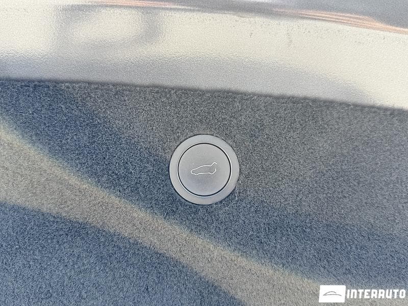 Tesla Model X Plaid 2022 — Миниатюра 22