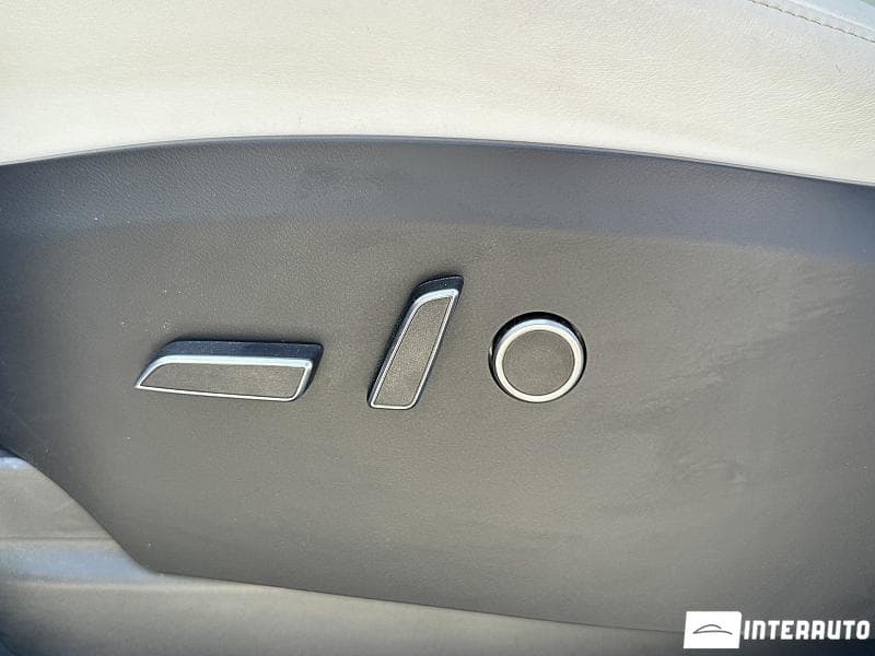 Tesla Model X Plaid 2022 — Миниатюра 20