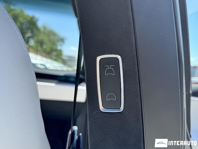 Tesla Model X Plaid 2022 — Миниатюра 16