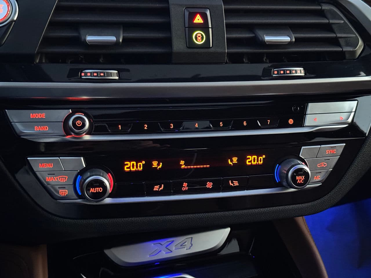BMW X4 3.0i 2020 — Миниатюра 11
