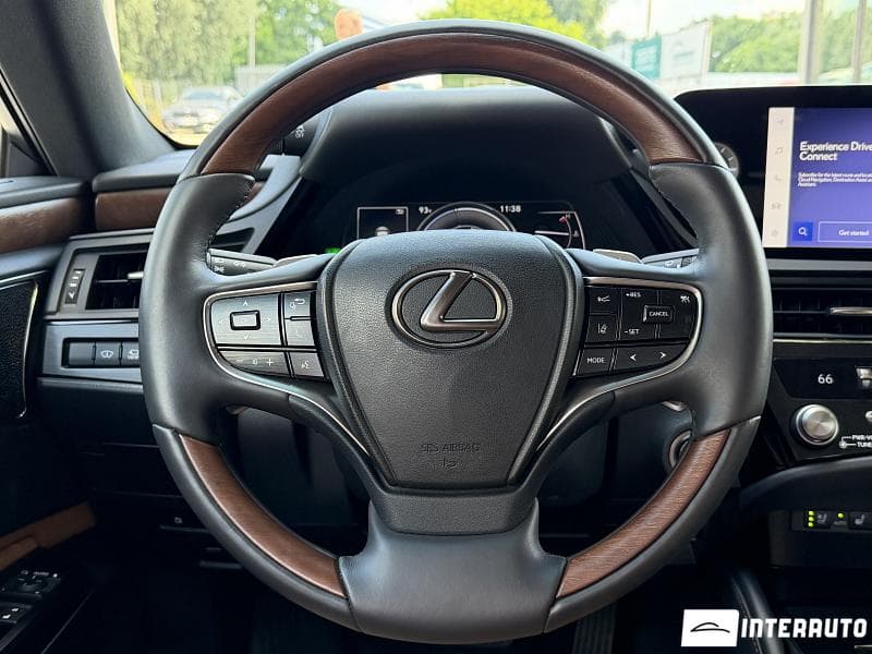 Lexus ES 300h 2023 — Миниатюра 12