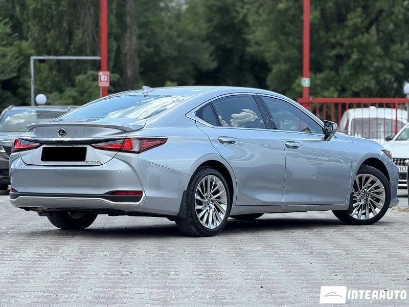 Lexus ES 300h 2023 — Миниатюра 2
