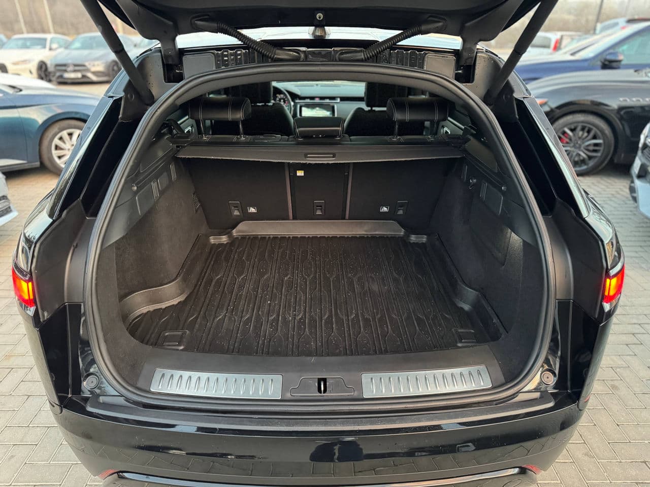 Land Rover Range Rover Velar 2019 — Миниатюра 24