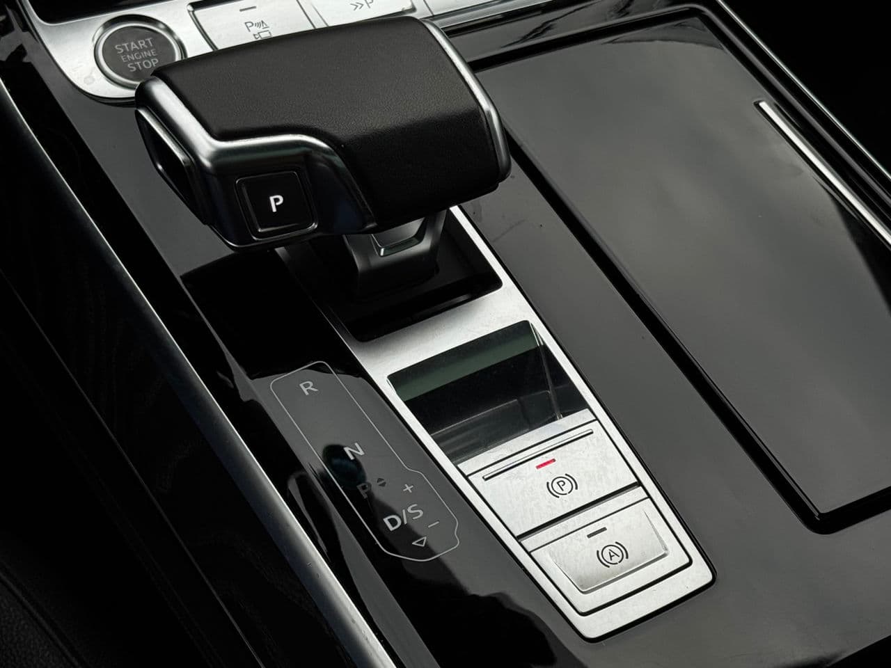 Audi A8 2022 — Миниатюра 15