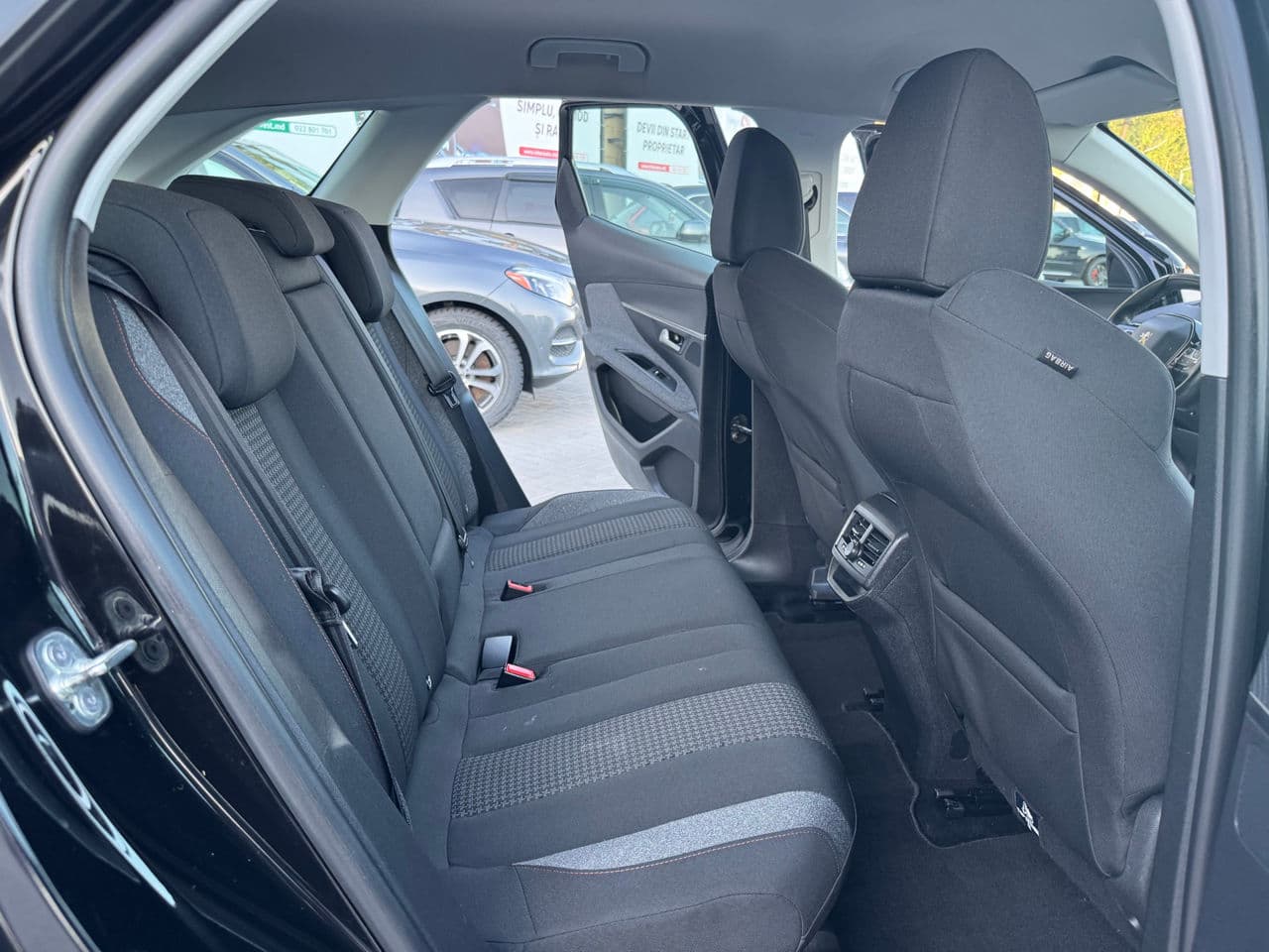 Peugeot 3008 2018 — Миниатюра 15