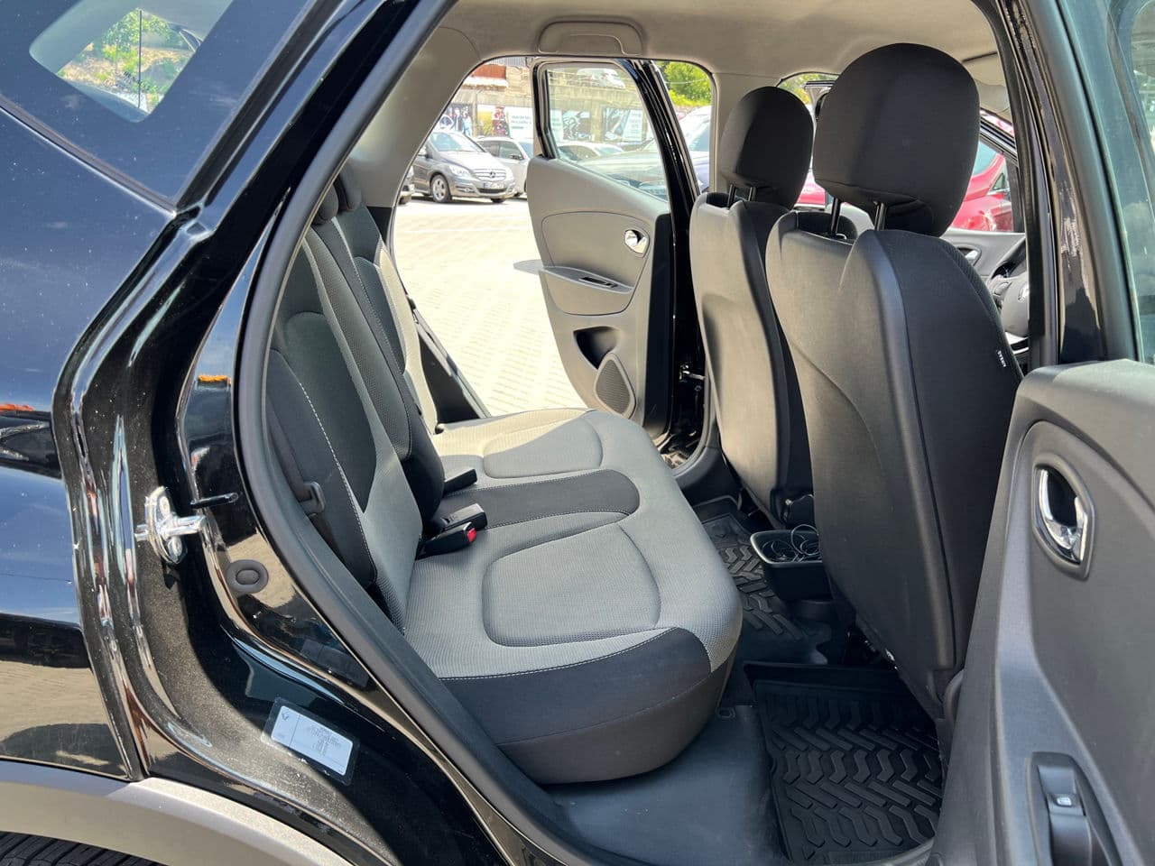 Renault Captur 2016 — Миниатюра 13