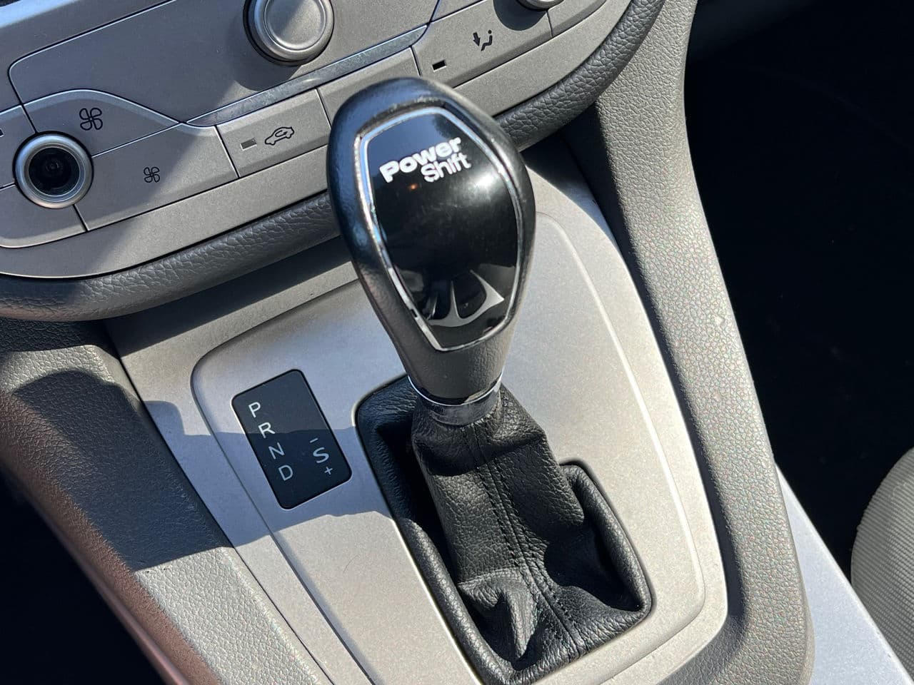 Ford Kuga 2012 — Миниатюра 12