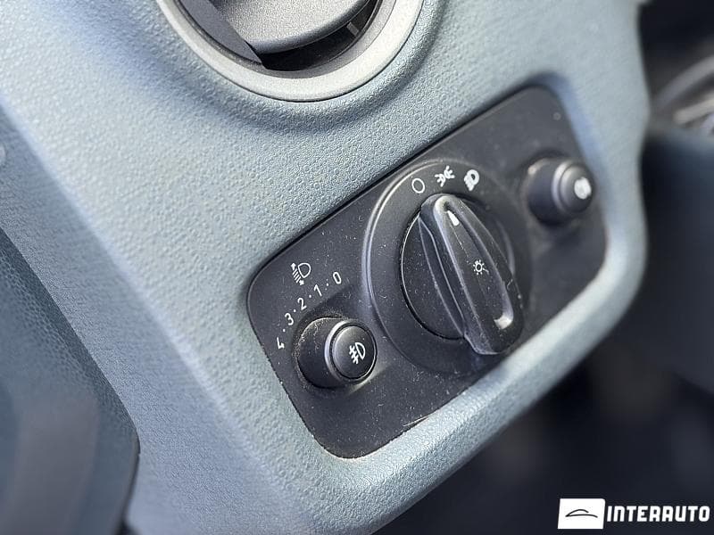 Ford Fiesta 2011 — Миниатюра 9