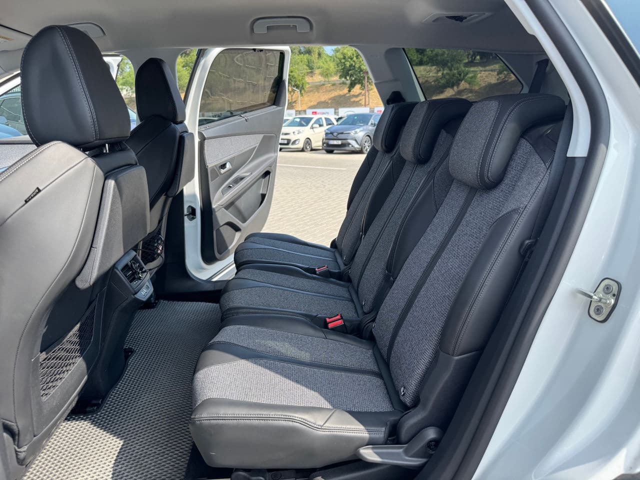 Peugeot 5008 2018 — Миниатюра 14