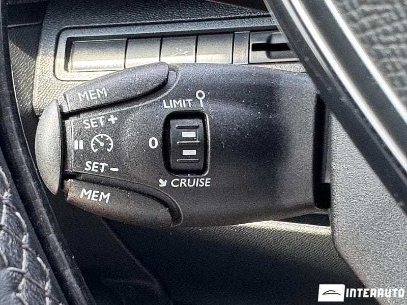 Peugeot 5008 2018 — Миниатюра 21
