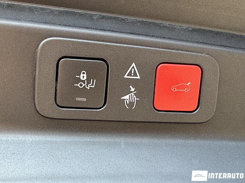 Peugeot 5008 2018 — Миниатюра 24