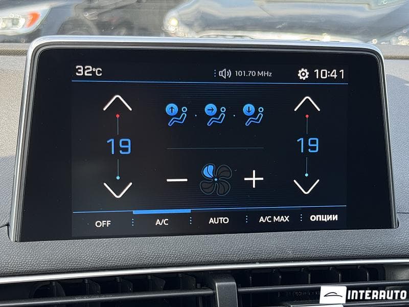 Peugeot 5008 2018 — Миниатюра 9