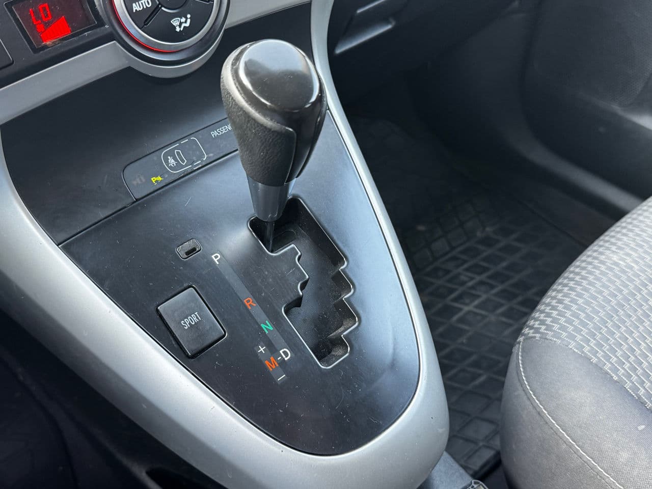 Toyota Verso 2014 — Миниатюра 10
