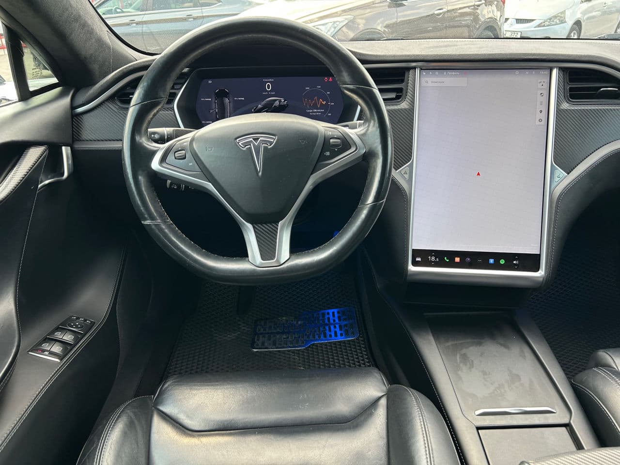 Tesla Model S 2017 — Миниатюра 7