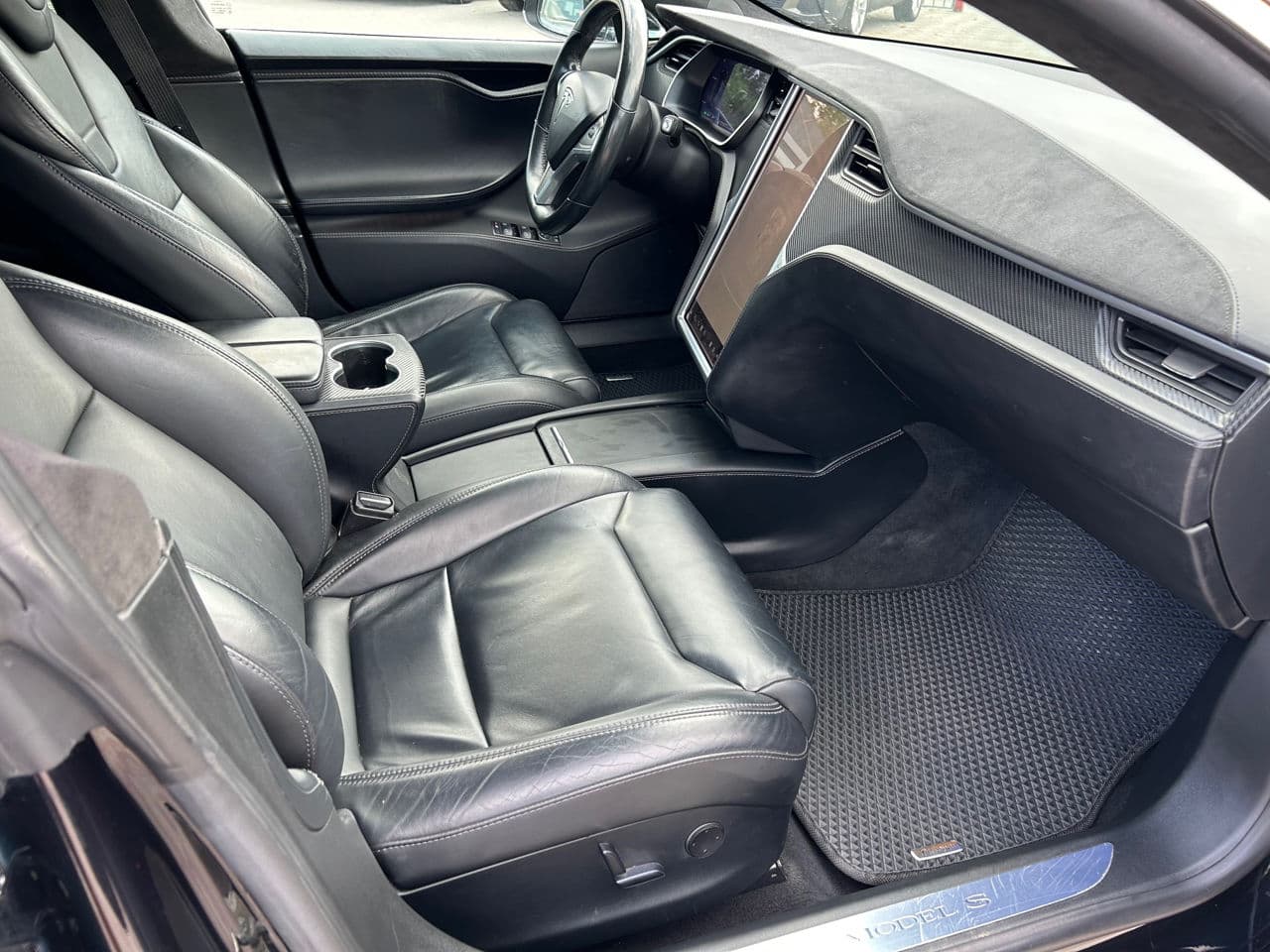 Tesla Model S 2017 — Миниатюра 15