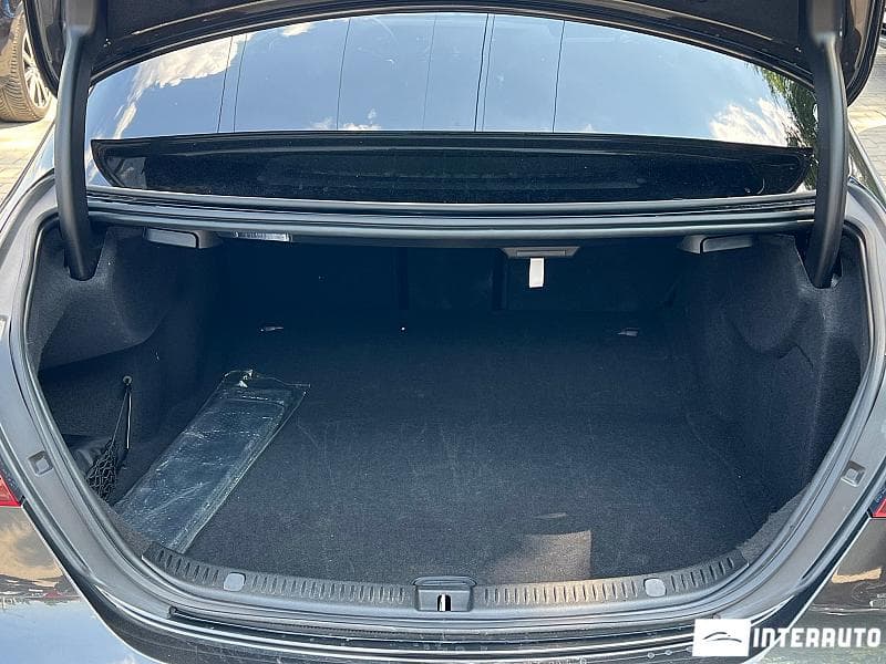 Mercedes E 220 2021 — Миниатюра 22