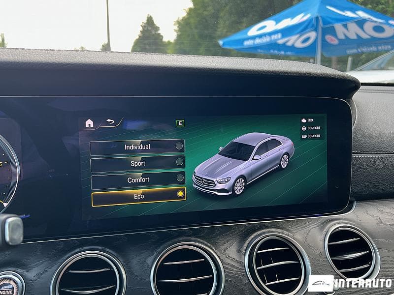 Mercedes E 220 2021 — Миниатюра 14