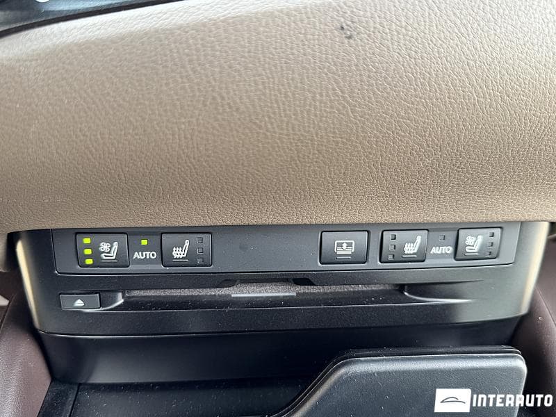 Lexus ES 300h 2019 — Миниатюра 12