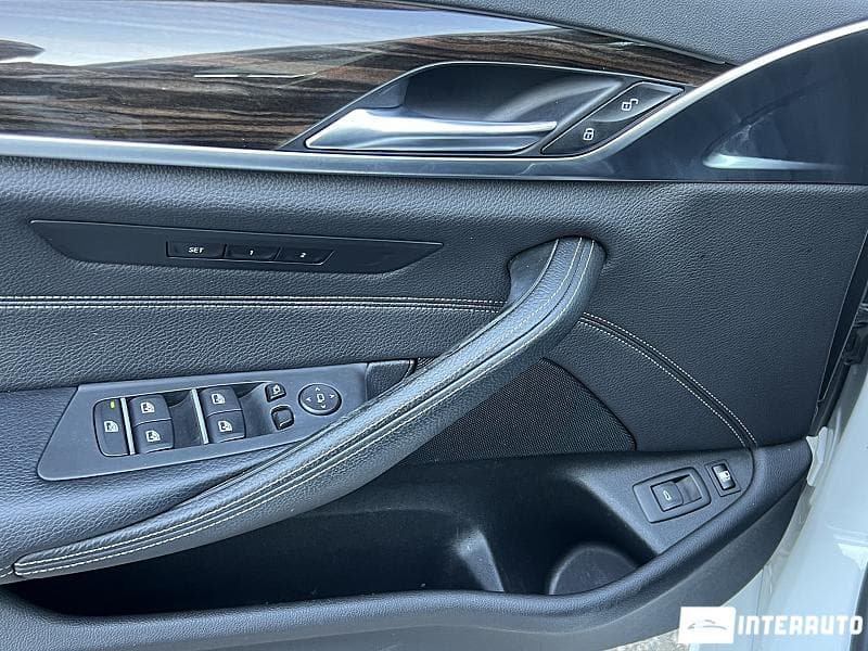 BMW 530e 2017 — Миниатюра 6
