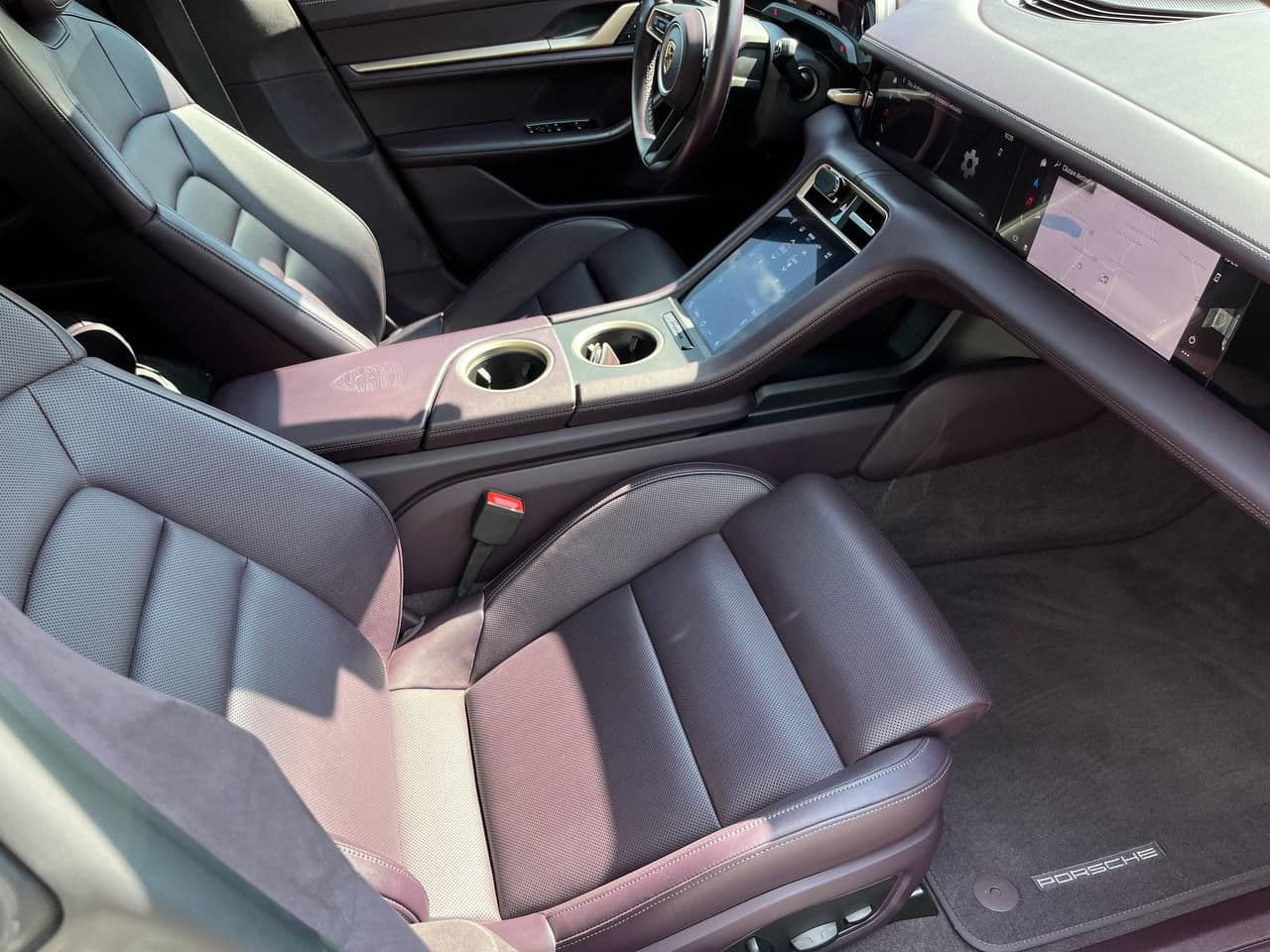 Porsche Taycan 2022 — Миниатюра 6
