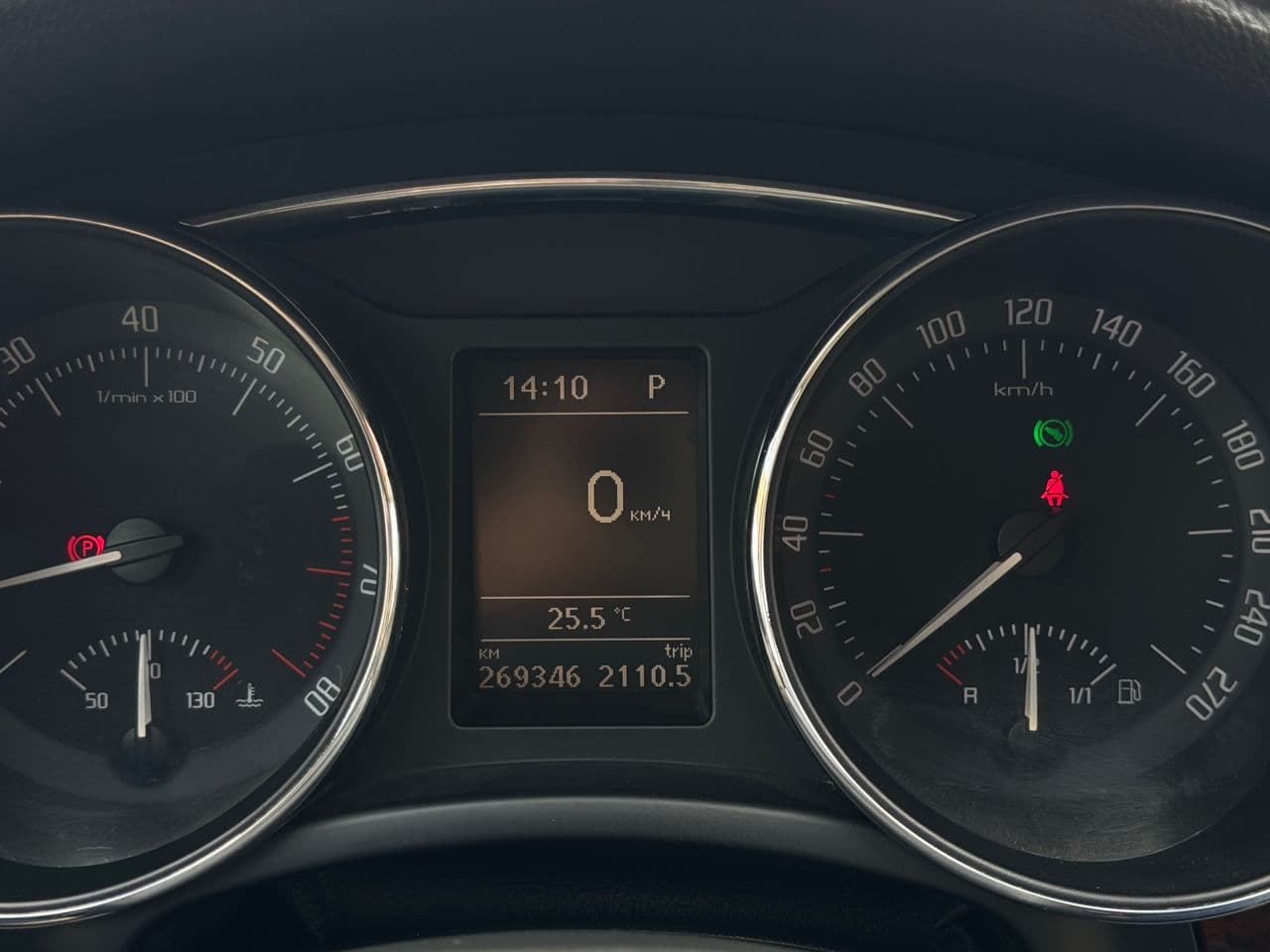 Skoda Superb 2012 — Миниатюра 8