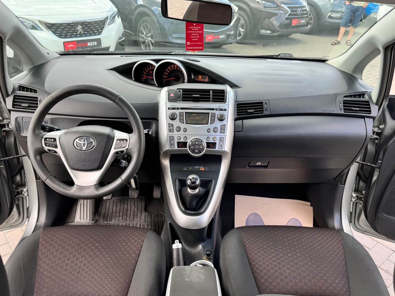 Toyota Verso 2011 — Миниатюра 6