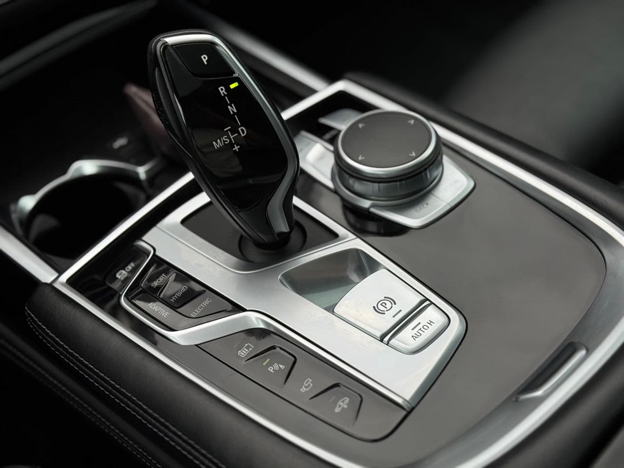 BMW 745e 2020 — Миниатюра 19