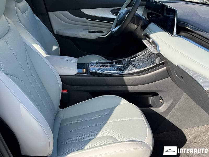 Dongfeng Venucia 2024 — Миниатюра 7