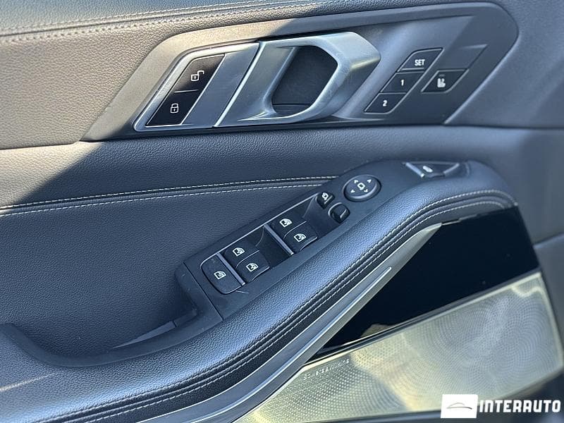 2020 BMW X5 M5.0D — Miniatură 7