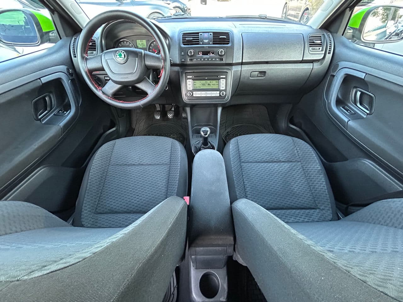 Skoda Fabia 2011 — Миниатюра 7