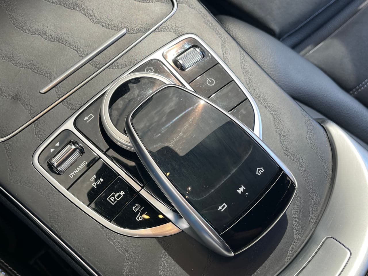 Mercedes C 300e 2021 — Миниатюра 16
