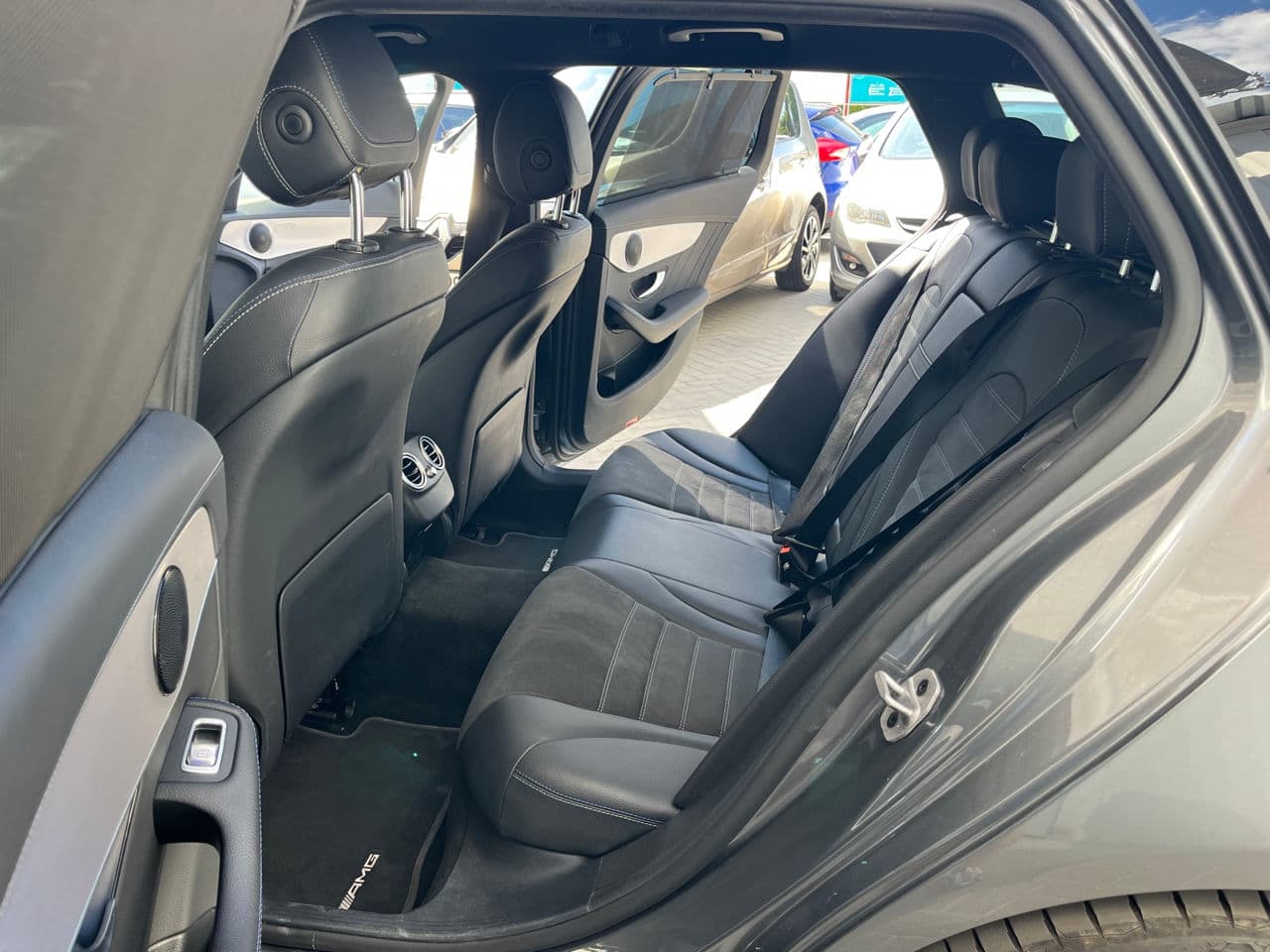 Mercedes C 300e 2021 — Миниатюра 17