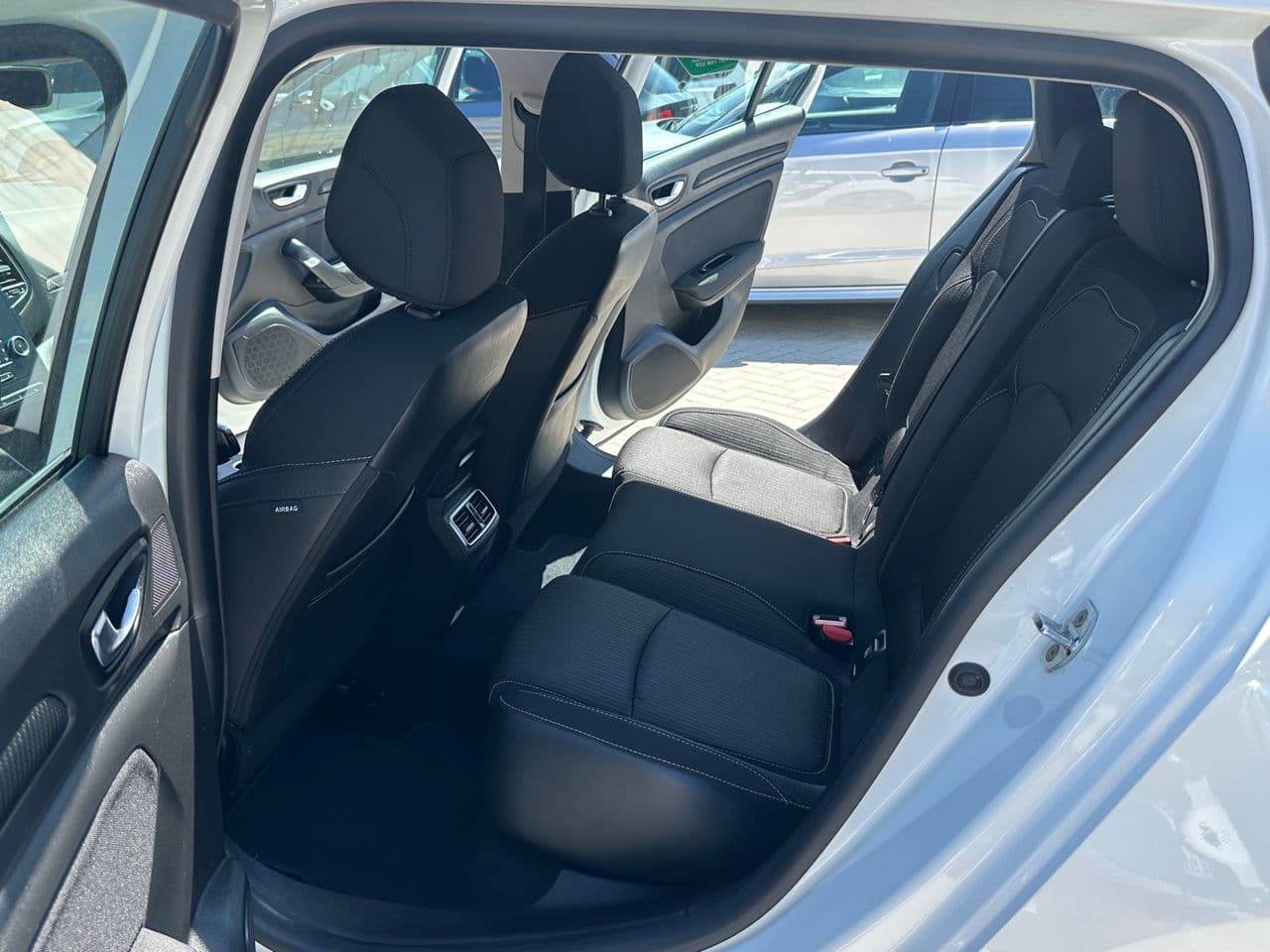 Renault Megane 2017 — Миниатюра 13