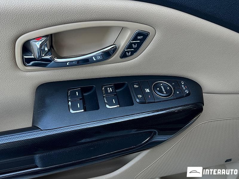 Kia Carnival 2016 — Миниатюра 8
