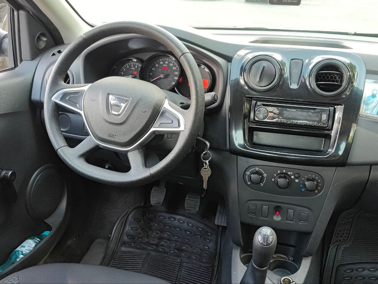 Dacia Logan 2017 — Миниатюра 10