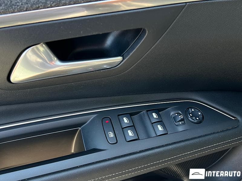 Peugeot 3008 2019 — Миниатюра 9