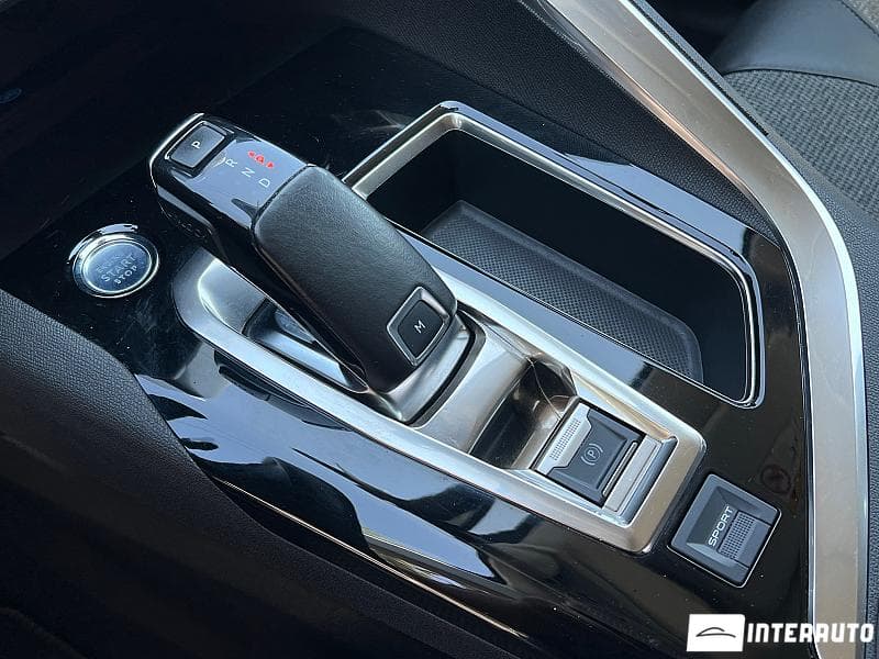 Peugeot 3008 2019 — Миниатюра 18