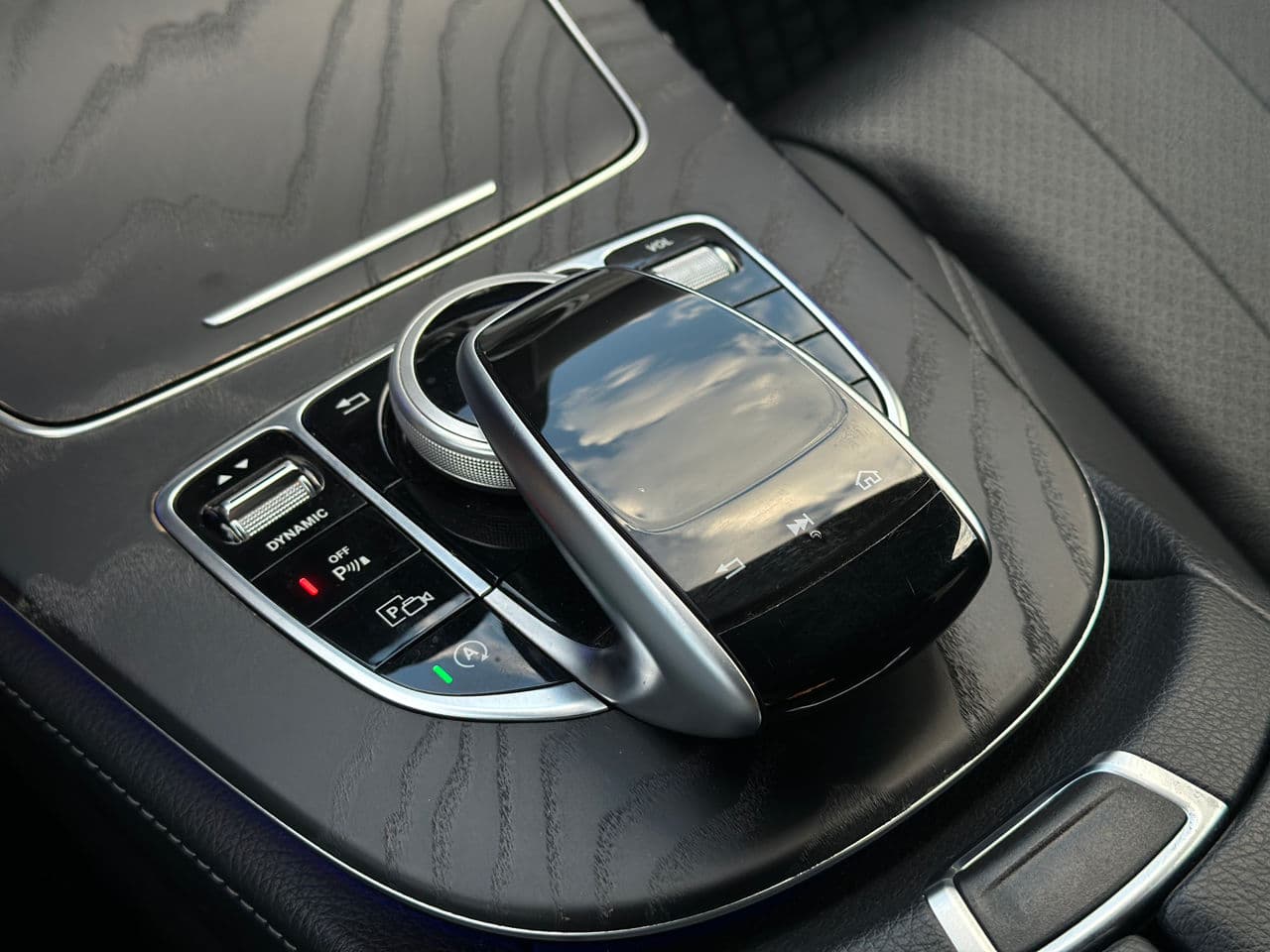 Mercedes E 300 2019 — Миниатюра 13