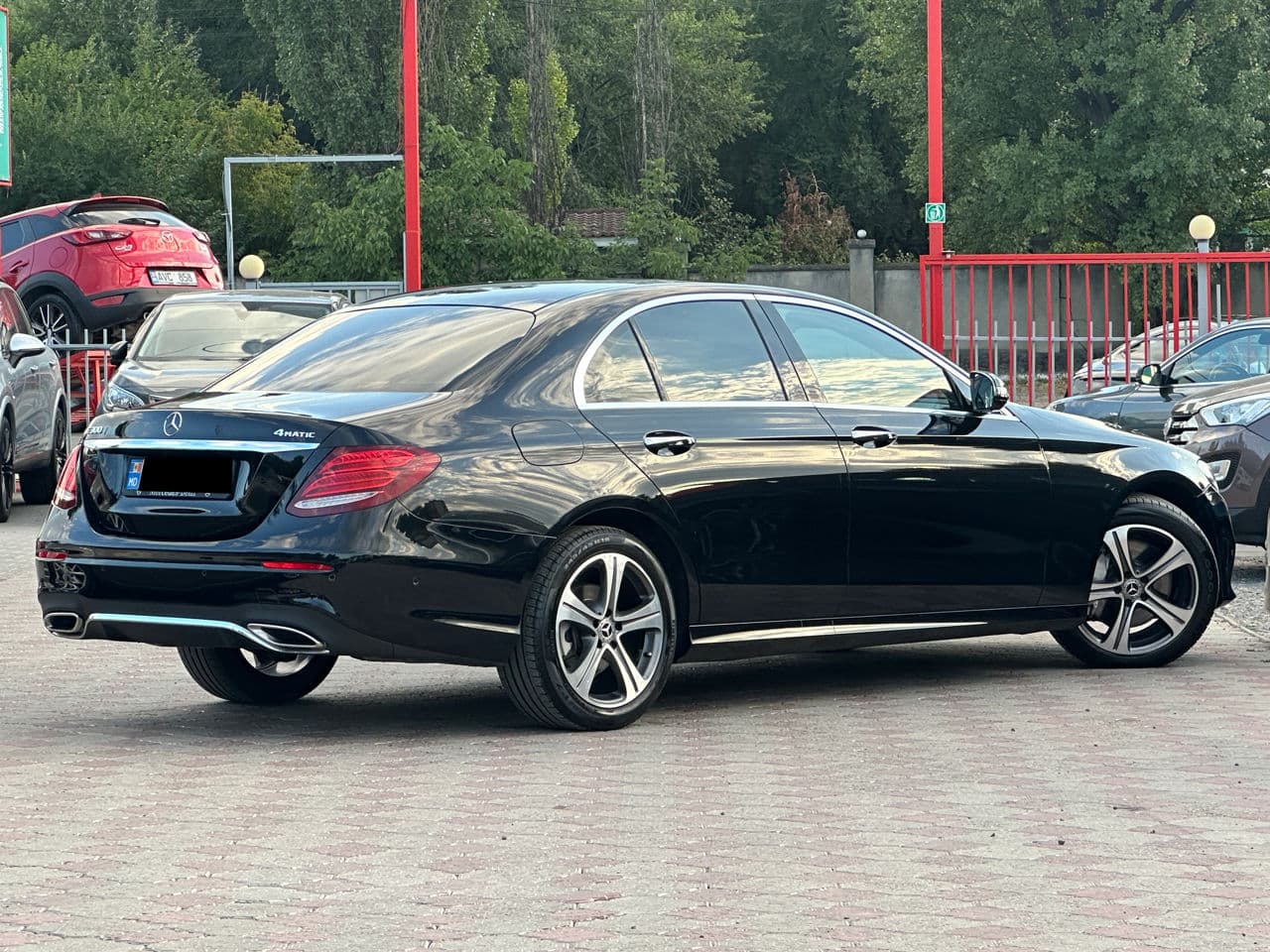 Mercedes E 300 2019 — Миниатюра 3