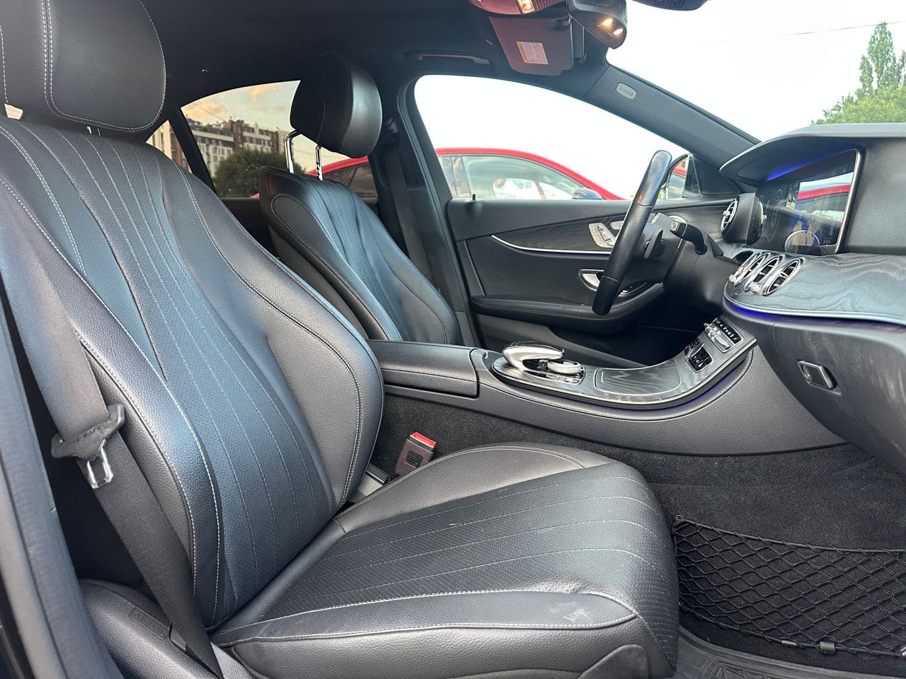 Mercedes E 300 2019 — Миниатюра 16
